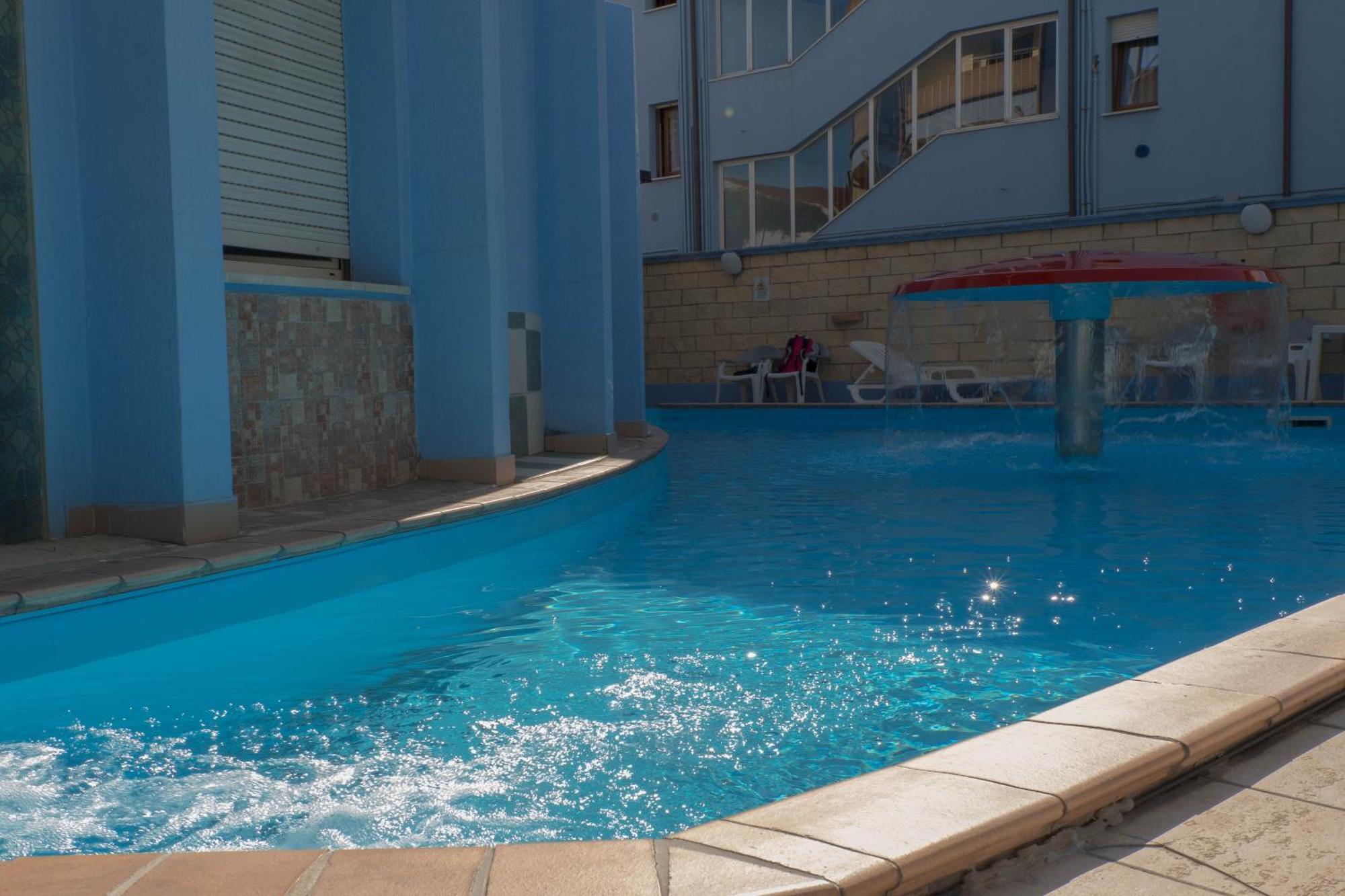 Hotel Albatros Roseto Degli Abruzzi Exterior foto